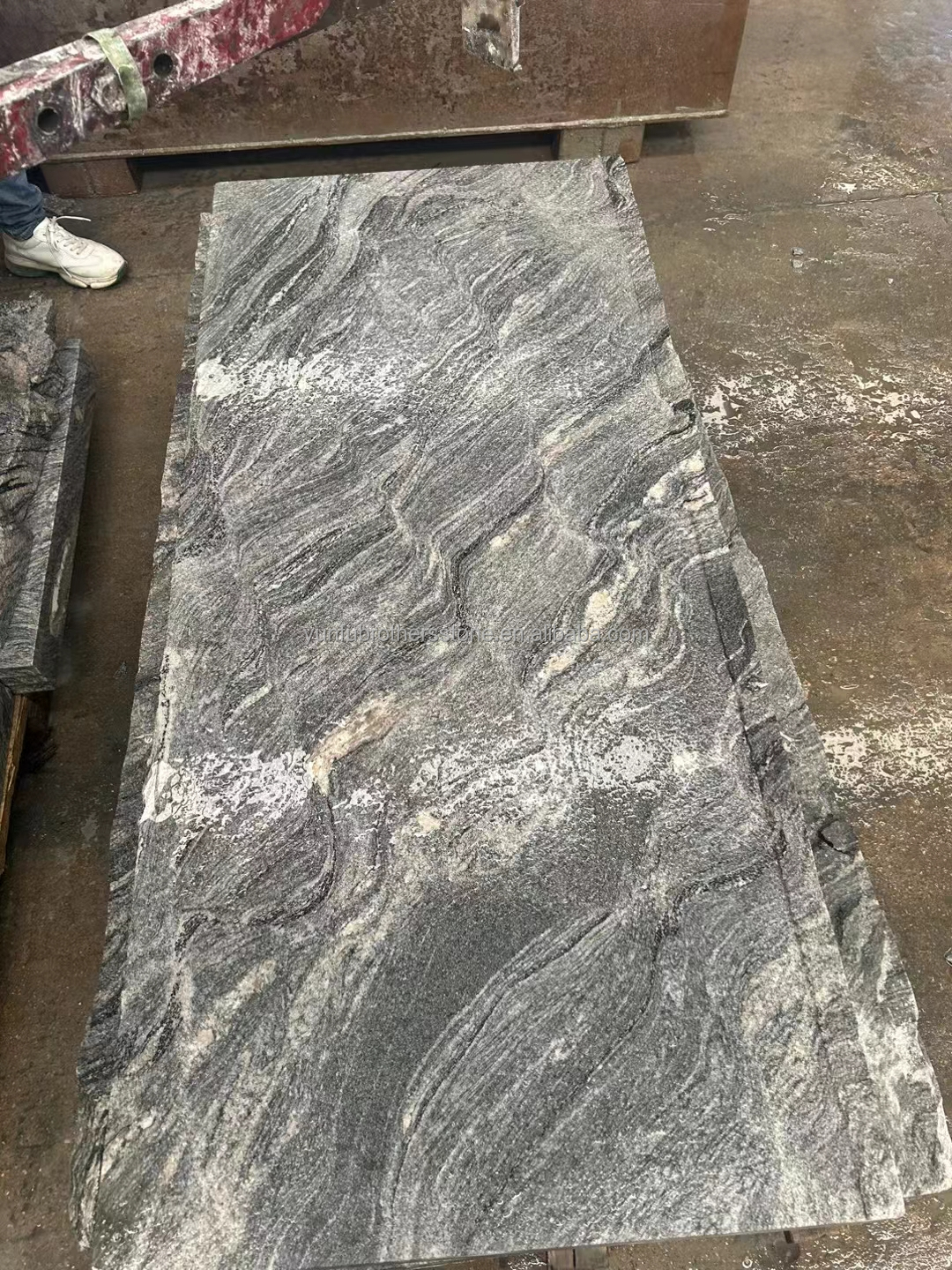 Natural Grey Granite Slab for Stairs and Floors A Modern Twist on Natural Fantasy