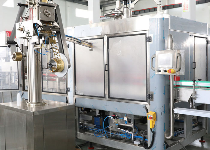 900BPH 0.6mpa Aluminum Foil Sealed Hot Filling Machine