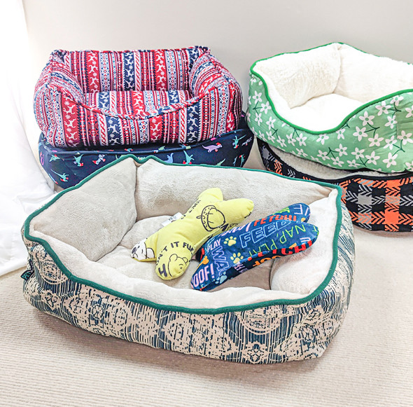 novelty pet beds