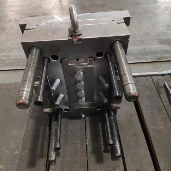 Hot Runner Home Appliance Mould , Plastic Injection Mould For Auto Parts