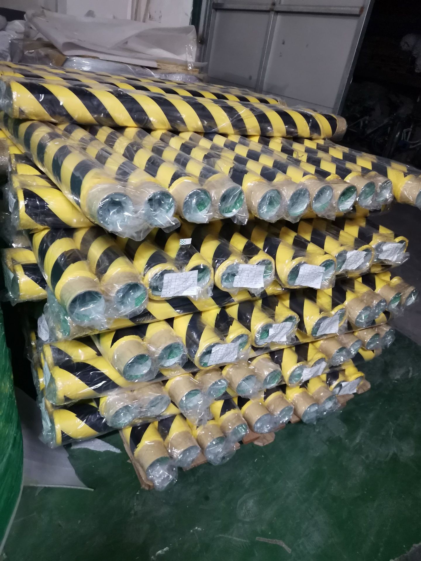 48MM Wide PVC Black And Yellow Warning Tape Warehouse Floor Zoning Tape