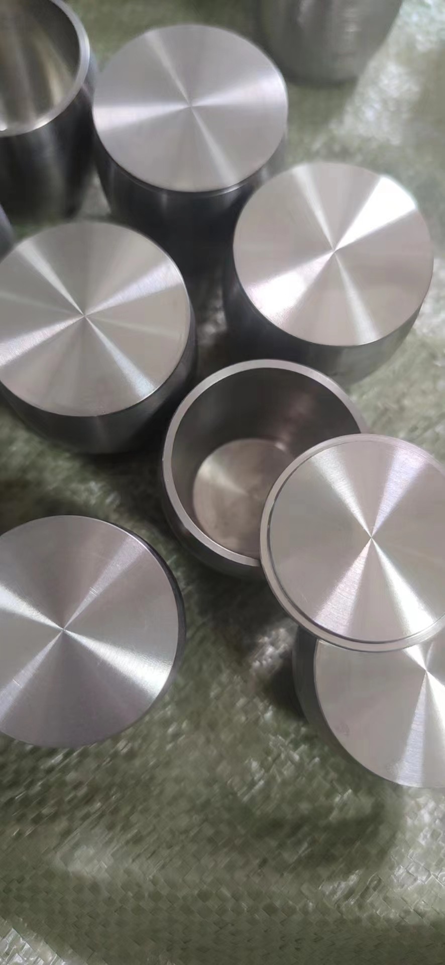 Custom Zirconium Crucible With Lid