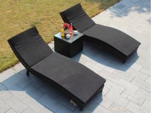 China Outdoor Furniture Patio Aluminum Frame Woven Rattan Furniture Sun Bed Chaise Lounge Chair For Pool wholesale
