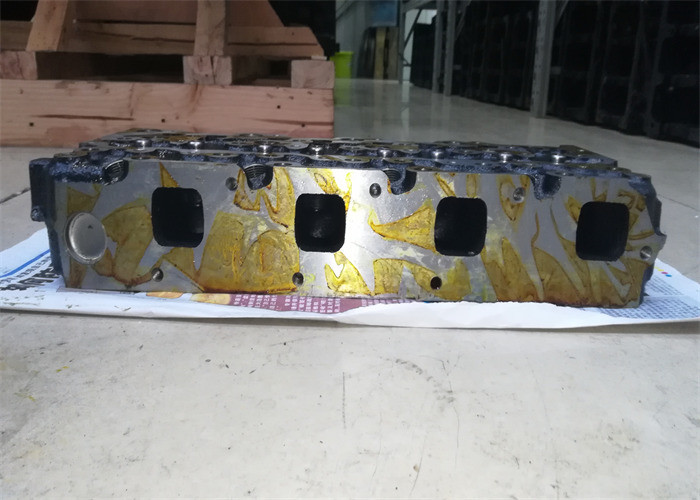 V2403 Diesel Engine Cylinder Head For Excavator PC56-7 19077-03040 Metal Material