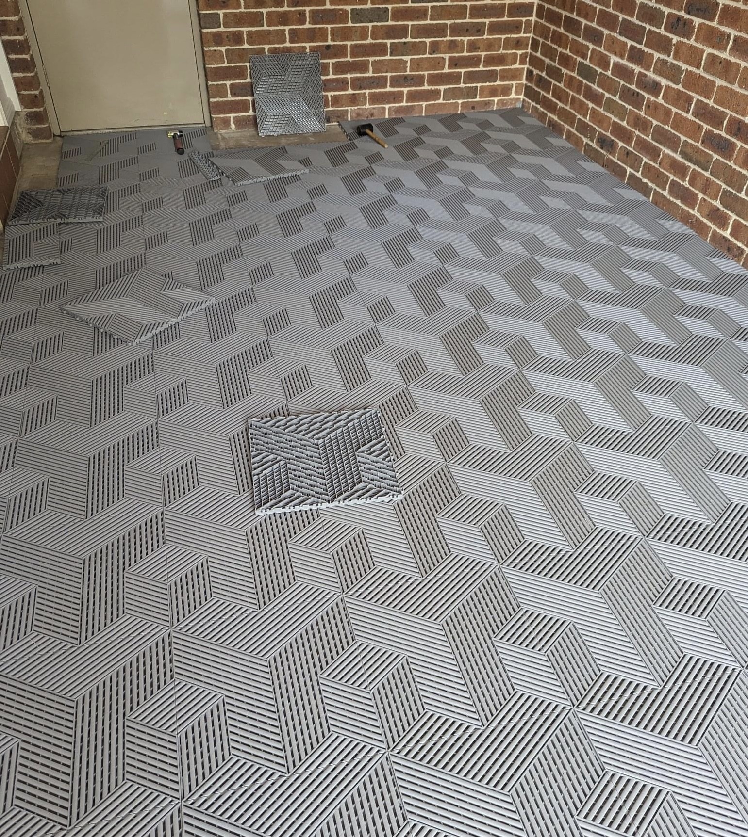 OEM ODM Interlocking Garage Floor Tiles Garagetrac Floor Tiles