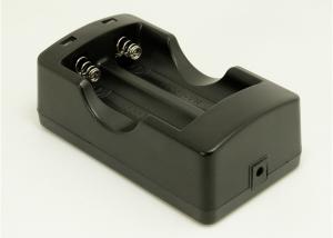 China 18650 Double Bays USB Li Ion Battery Charger 5V Turn To 4.2V 104*58*38mm on sale
