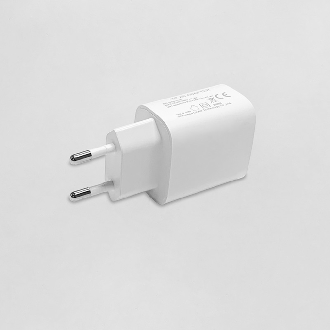 White 2.22A 9V 20W Fast Charger GaN With Over Current Safety Protection