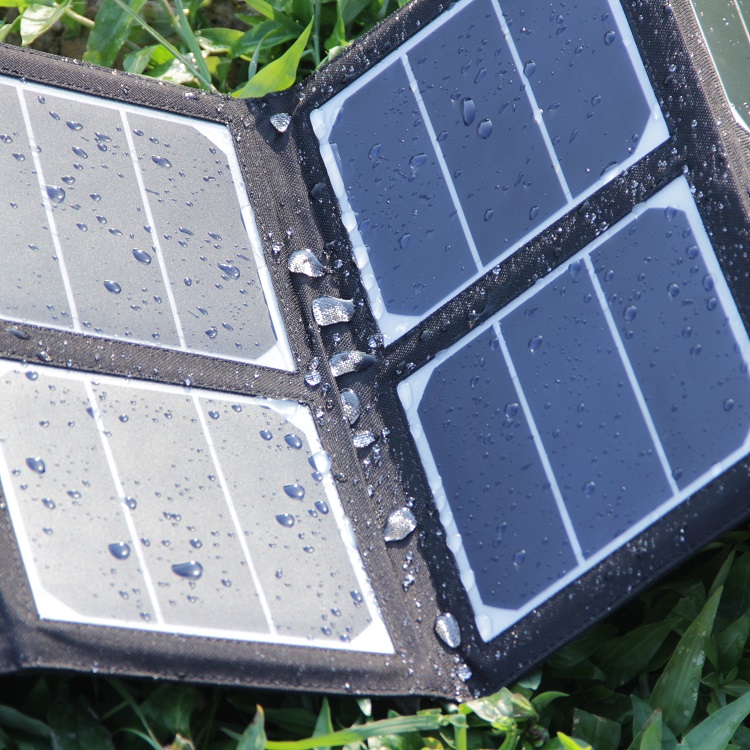 Suitcase Solar Panel Kit 40W 50W 60W Outdoor Camping Waterproof Folding Solar Panel Bag