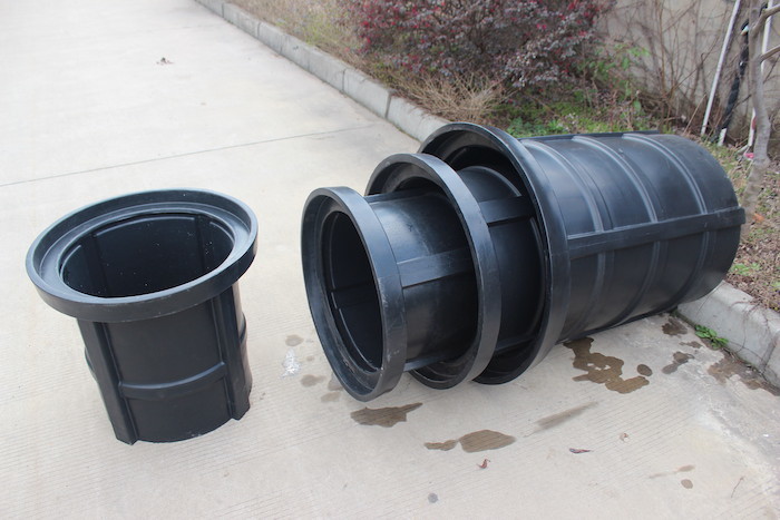 Polishing Rotational Moulding Mould For Sewage Inspection Manhole