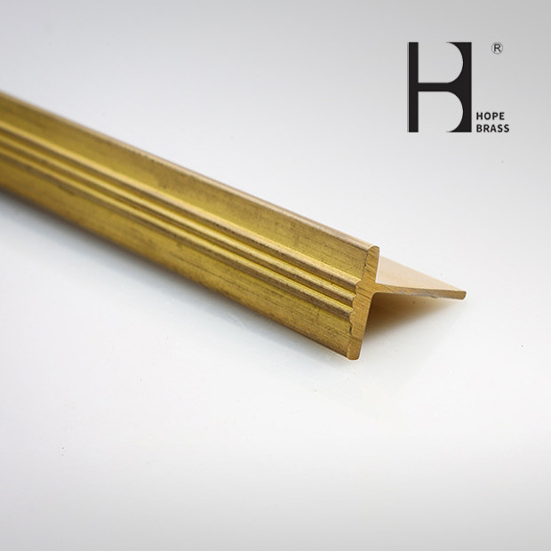Solid Corrosion Resistant Brass L Section SGS Certification For Interior Decoration