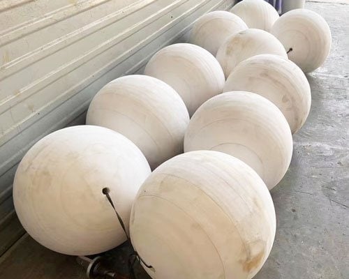 Weather Resistant Spherical Mooring Buoy 0.3m-1.9m Diameter With Polyethylene / EVA Foam Core