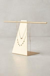 China Portable Simple Jewelry Display Stands Fashion Accessories Display Stands Iron Golden wholesale