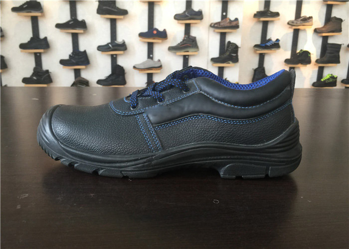 Embossed Leather Construction Safety Shoes , Industrial Work Shoes Anti Static
