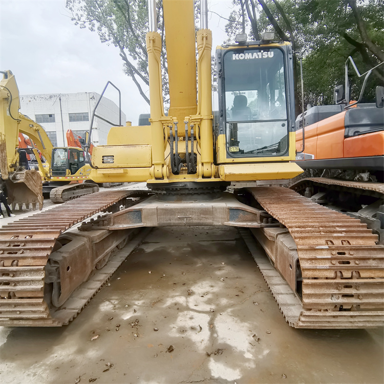 Good Condition PC450LC-8 Excavator from Japan with Shipping Size of 12040x3580x3660mm
