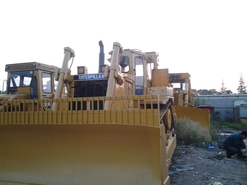 China CATERPILLAR crawler bulldozer Used CATERPILLAR D7H dozer For Sale wholesale