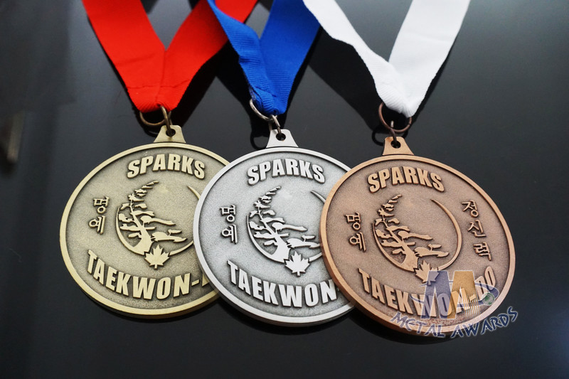2D Level Round Custom Metal Sports Award Medals Recessed Textured Effect