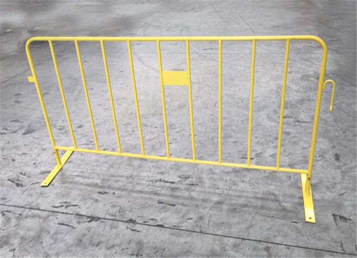 Hauler Models 1/72 MOBILE BARRIERS for temporary crowd control barriers