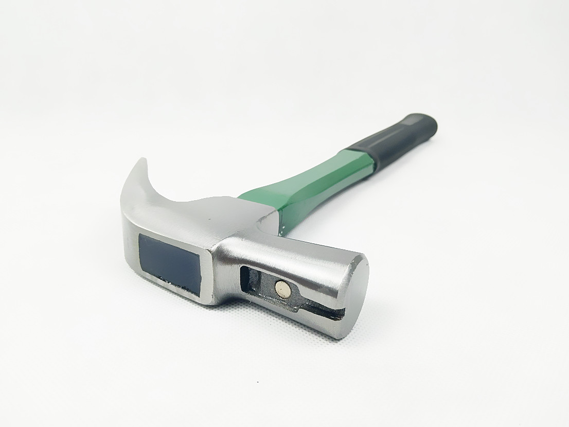 Industrial Grade Safer And More Durable British Type Carbon Steel Claw hammer with Magnet And Plastic Handle