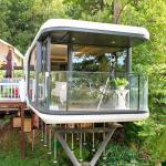 Customized Prefabricated Luxury Hotel Modern Space Capsule Camping House with
