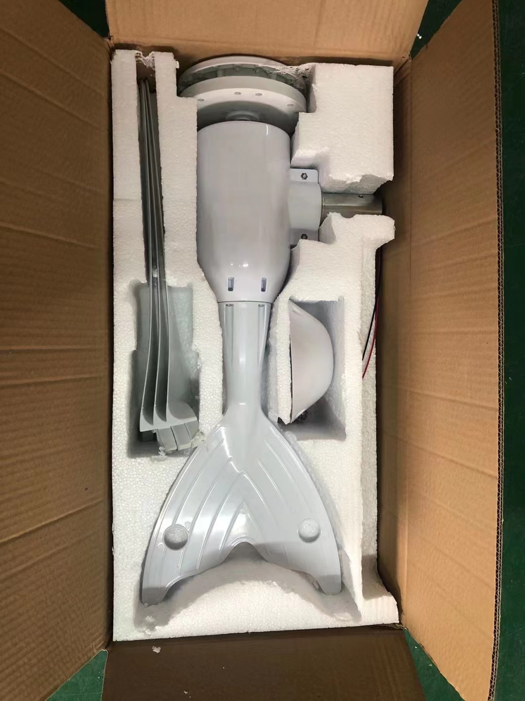 20Kw Wind Turbine Generator 500W Horizontal Wind Turbine Generator 24-220V-3000M/S Wind Turbine Generator Motor