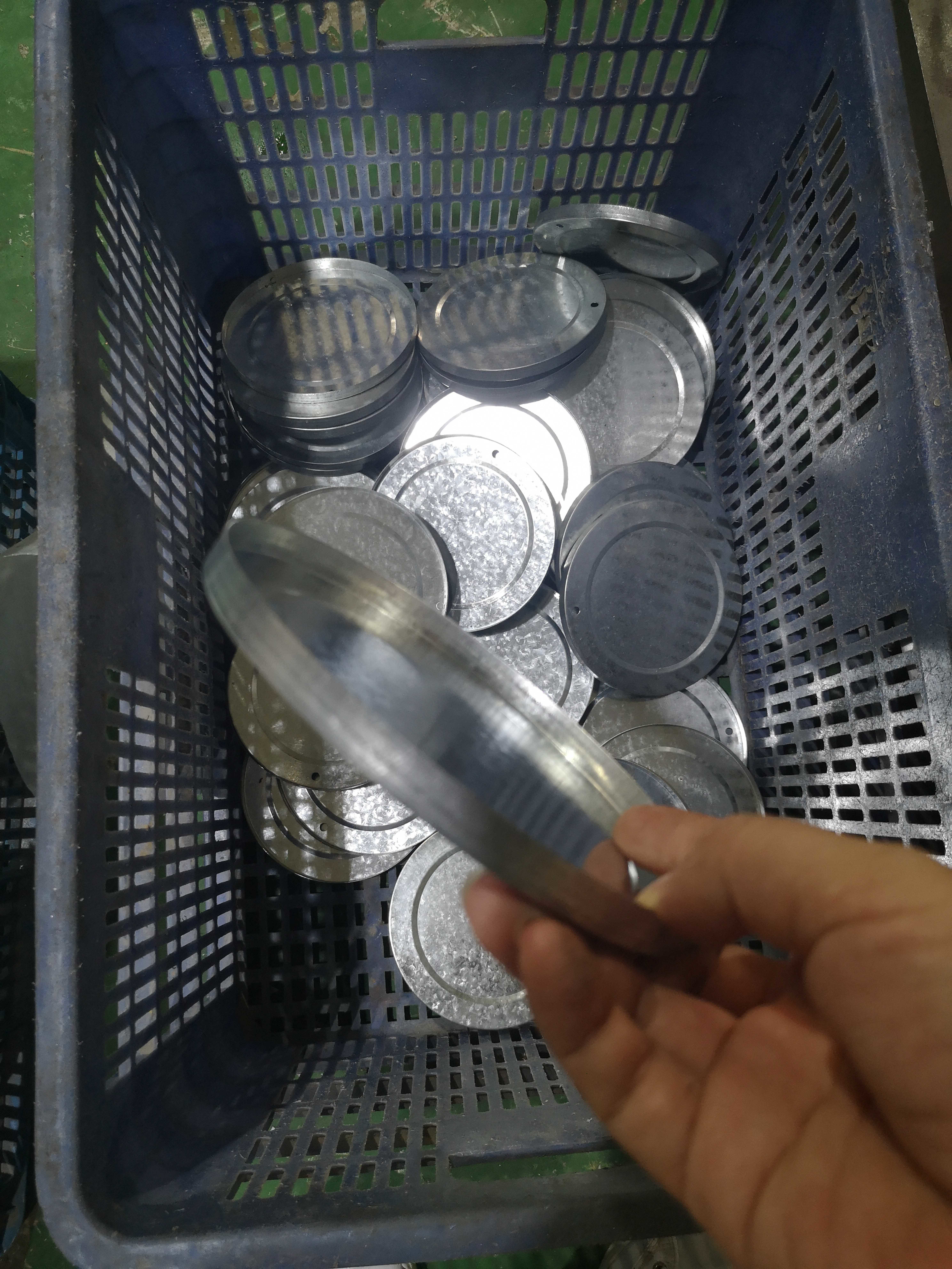 V-Shaped Stainless Steel Spring Clips Wholesale | Custom Internal Positioning & Snap Clips for Fastening Systems