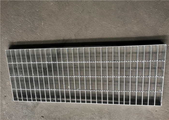 Serrated Stainless Stair Treads Steel Grating