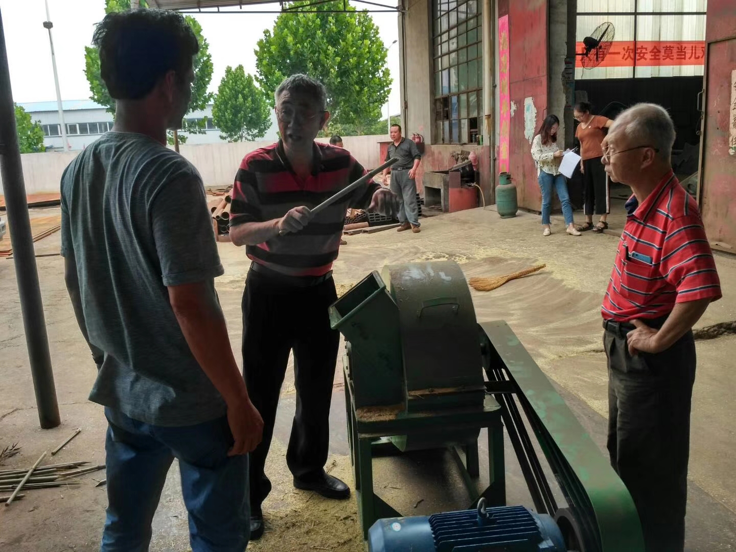 Sawdust Briquetting Charcoal Carbonization Furnace