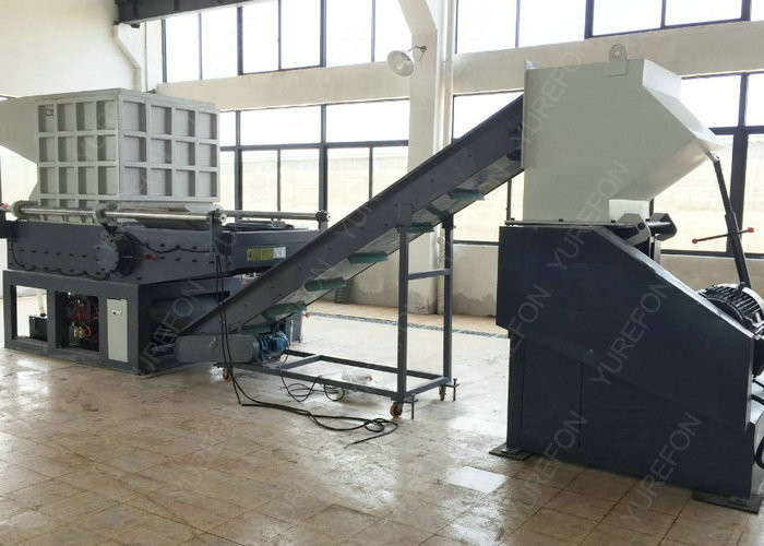 Low Power Consumption PET HDPE Plastic Bottle Shredder Machine With Single Shaft