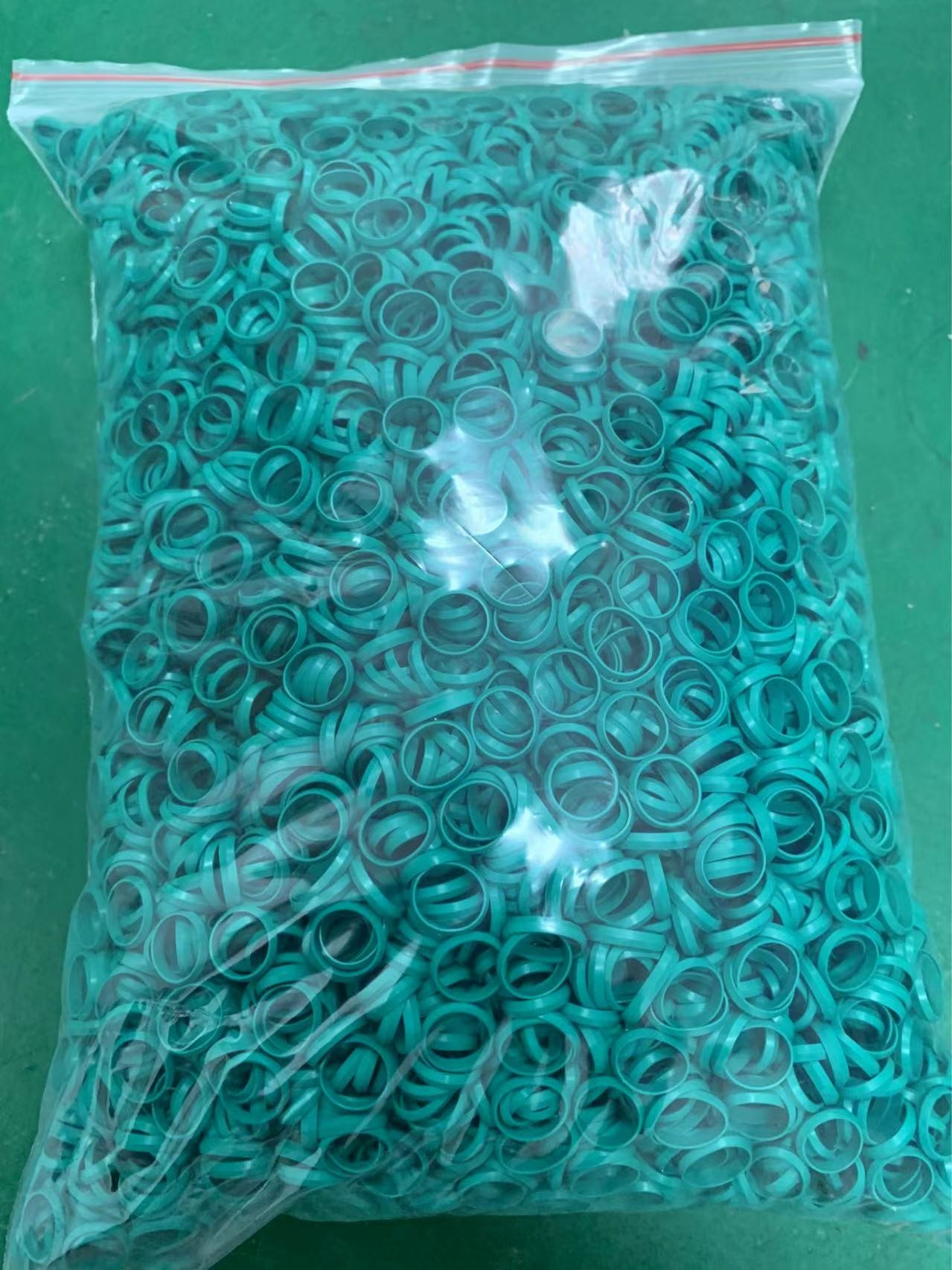 16-30 N/Mm Tear Strength Rubber O Rings Seals Available For OEM / ODM Customization