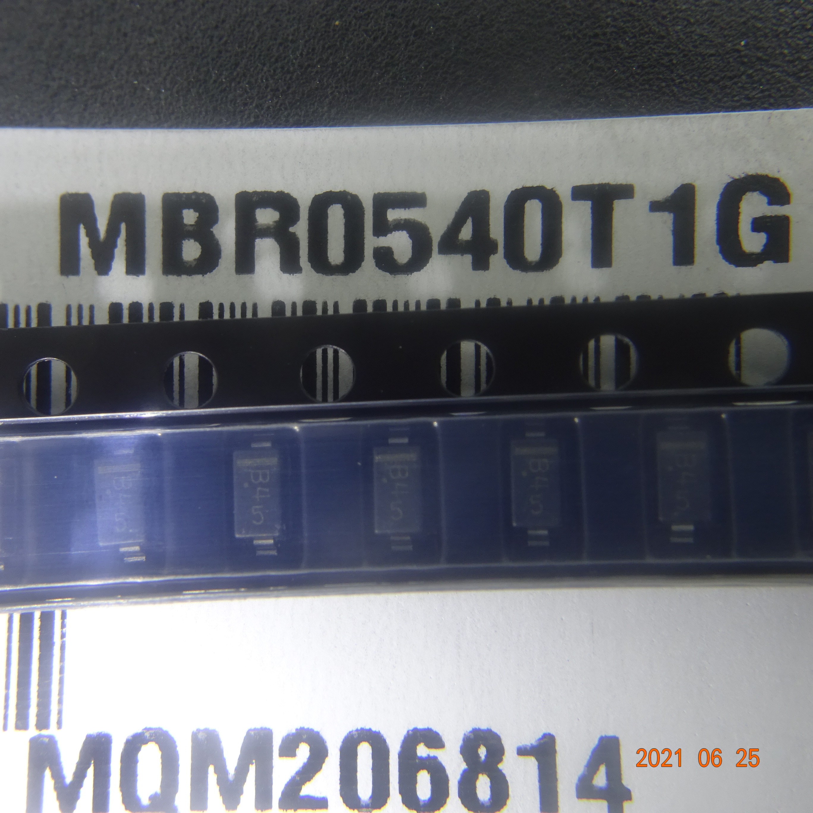 Original Electronic Componants MBR0540T1G IC Integrated Circuits
