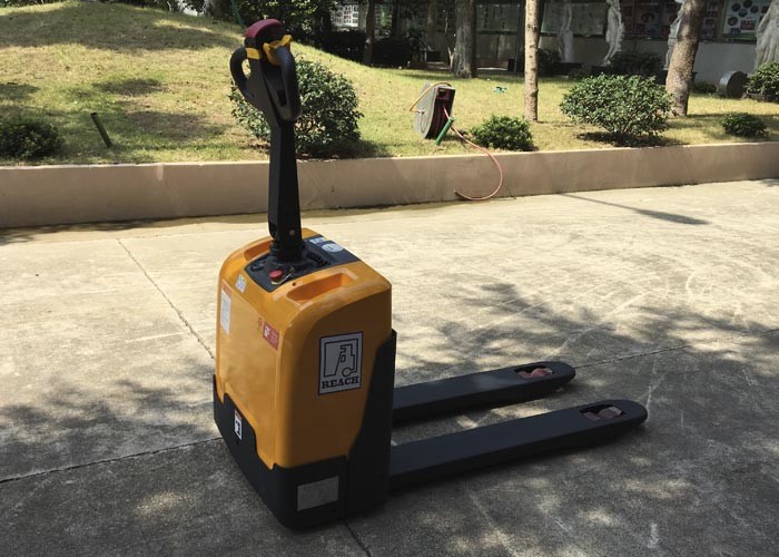 Mini Type Electric Pallet Truck With Smallest Turning Radius High Efficiency