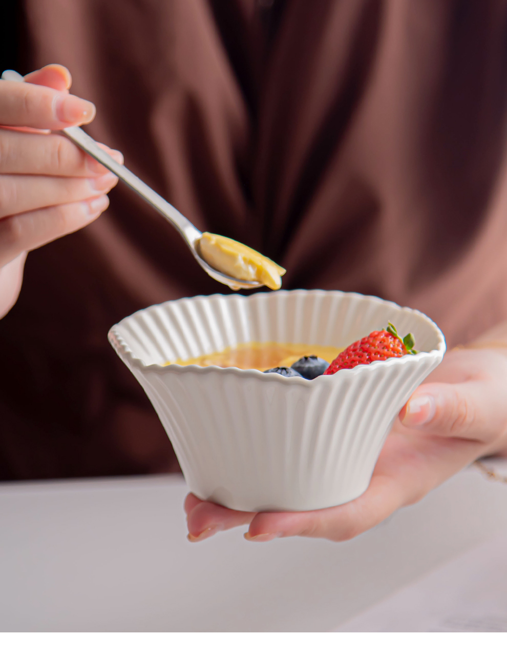 Sustainable Nordic Style Dessert Bowls Set 4.7 Inch Ceramic Porcelain Snack Bowl Cereal