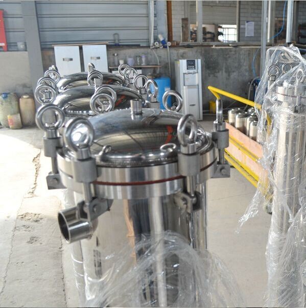 Large Heavy Duty Bottom Out Bag Filter Housing With Perforated Basket