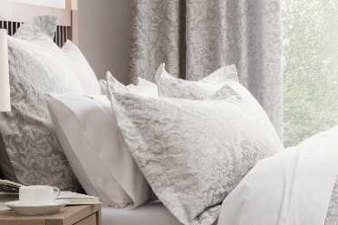 Experience the Ultimate Sleeping Experience with Luxury 3D Textured Jacquard Duvet Cover