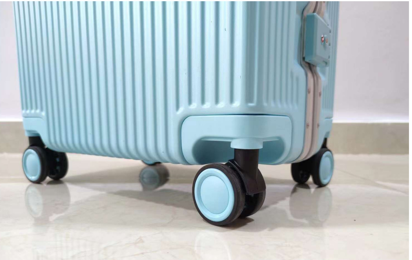 Hot Sale Aluminum Alloy Trolley Case Mute Universal Wheel Hook Password Luggage