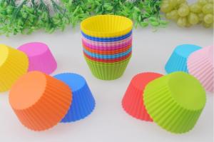 China Food-Grade Round Silicone Muffin Cupcake Molds Baking Tool Nontoxic wholesale