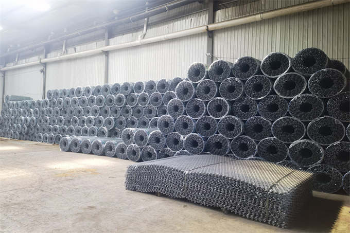 Galvanized Welded Razor Wire Mesh 1800mm 2000mm Concertina Wire Fence