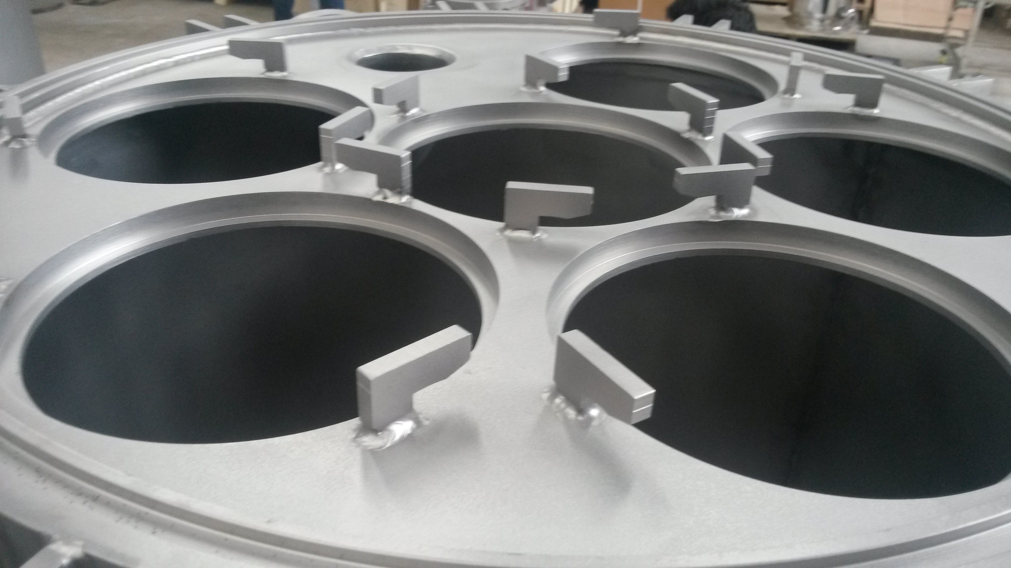 Easy Operation High Efficiency Liquid Filter Bag Multi Bag Filter Housing