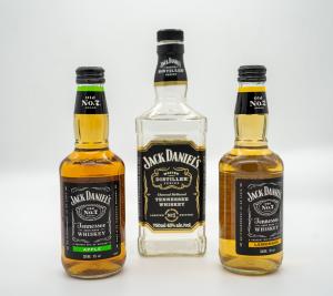China Nontransparent Personalized Dishwasher Safe Labels Whisky Beer Bottle Label Stickers wholesale