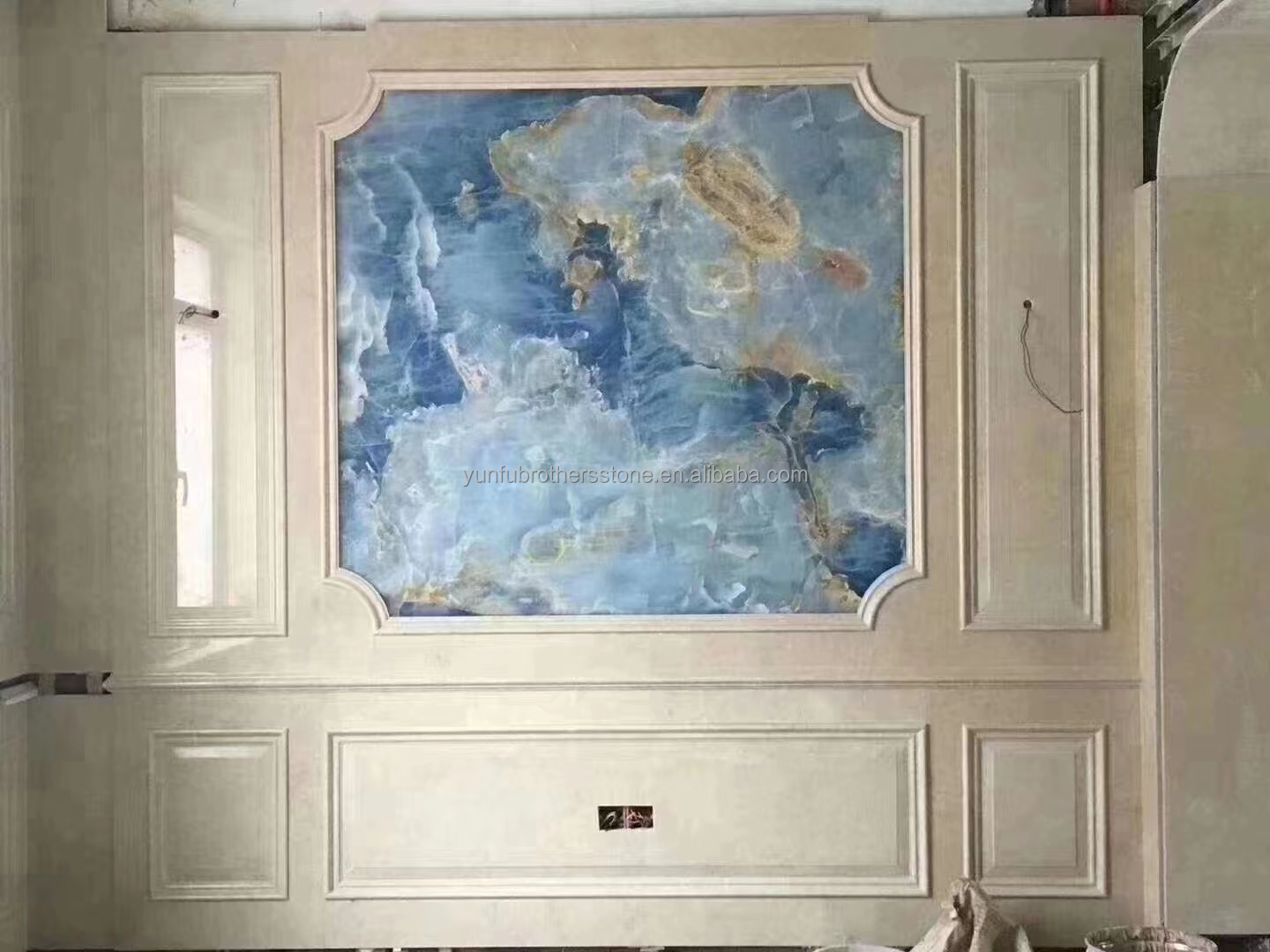 Natural Translucent Blue Onyx Stone Slab for TV Background Wall Panel in Golden Blue
