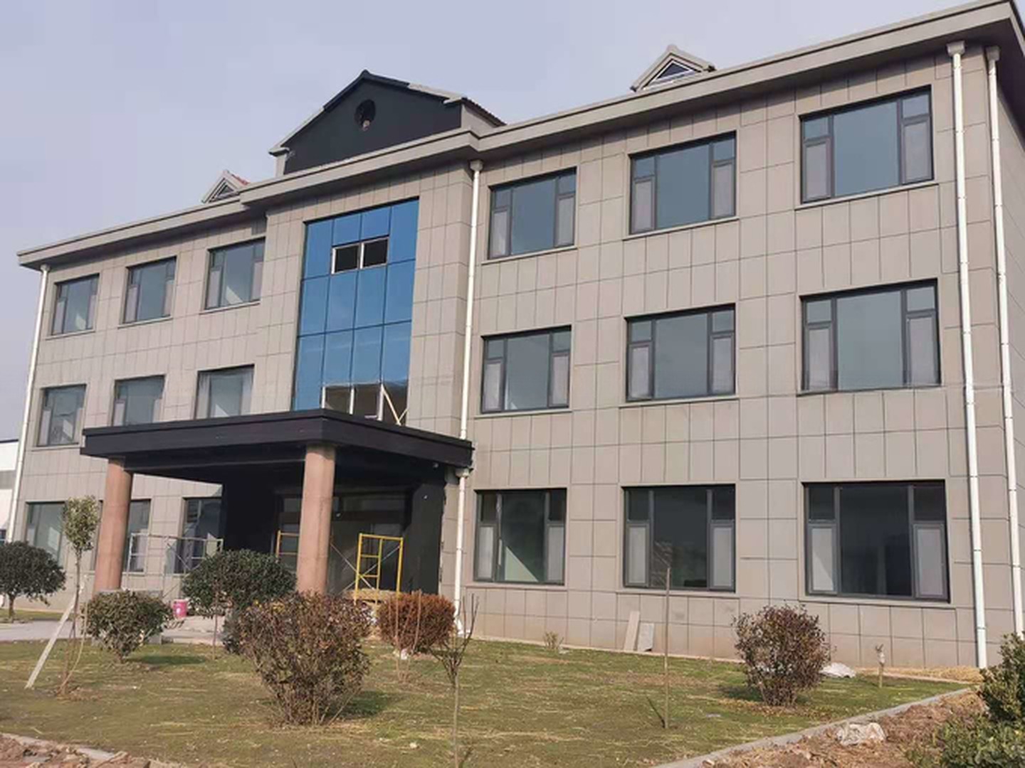 ABB / DELTA Inverter Plastic Profile Extrusion Machine for UPVC Window Door with High Precision