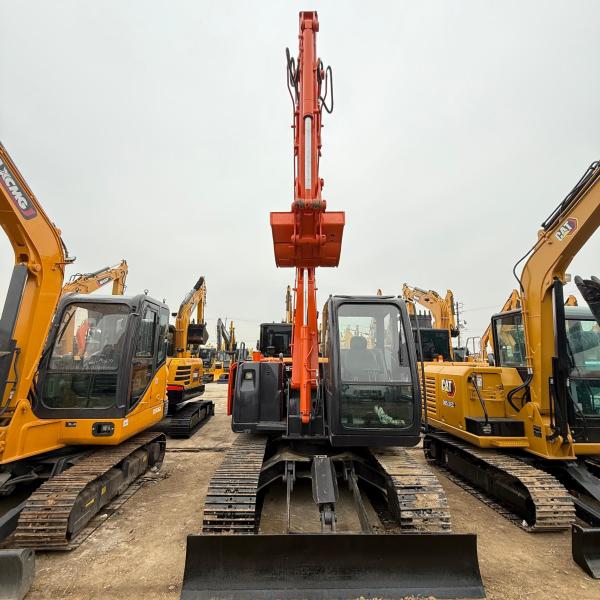 Original Brand Used Hitachi ZX70 Hydraulic Excavators 7 Ton Crawler Digger For Road Constrution