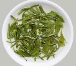 Luzhou-scented snow green tea