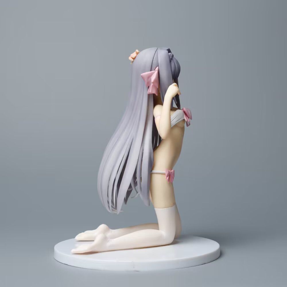 Beautiful Girl Series Q-six Etiquette for Girls Near the Moon Sakura Path Luna Kneeling Hand made Ornament Model