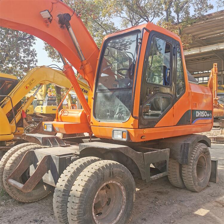 2020 Used Doosan DH150W Wheeled Excavator with ORIGINAL Hydraulic Cylinder from Korea