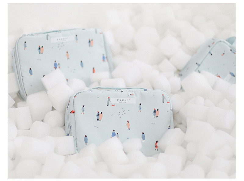 Pure Color Polyester Waterproof Toiletry Bag For Travel
