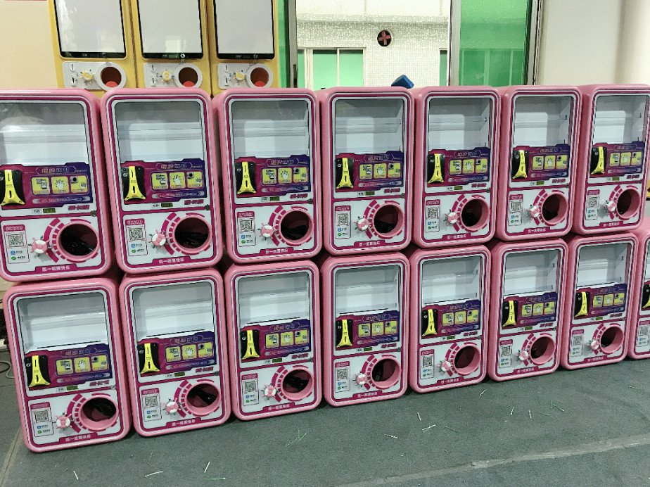 Card Twisting Kids Arcade Machine Children'S Card Vending Machine