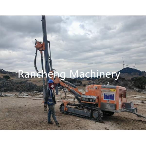 Hydraulic Surface Down-The-Hole Separated (DTH) Drilling Rig For 3200 N.M Rotation Torque