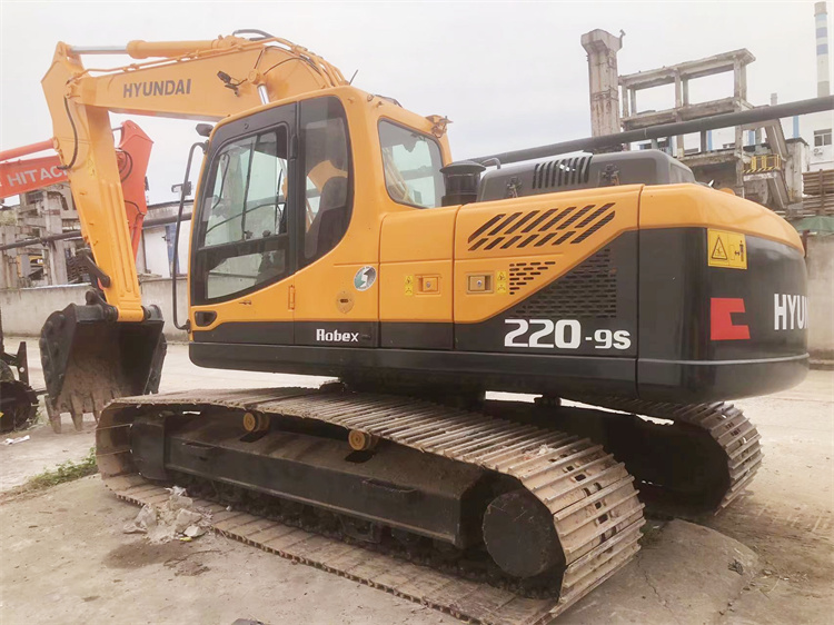 Korea Original 80cm Crawler Chain 22 Ton Used Hyundai 220 Excavator 1889 Working Hours