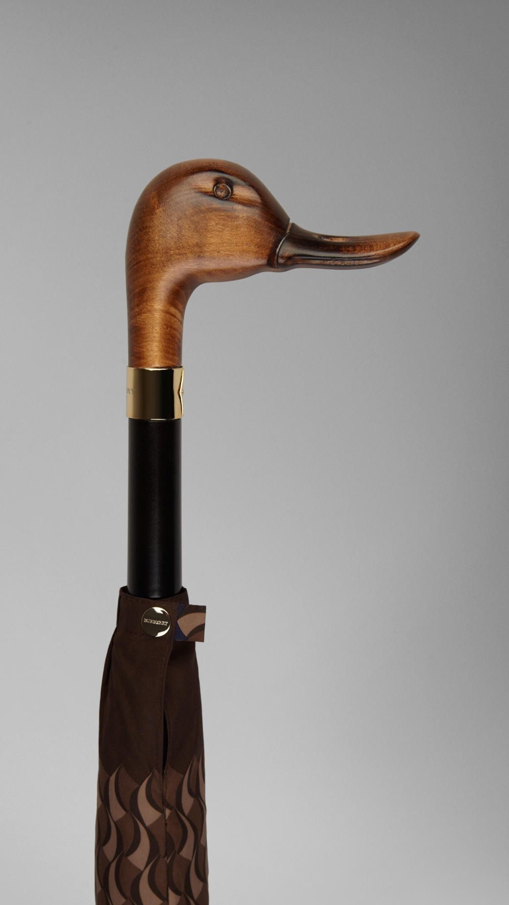 OEM Wooden J Handle Umbrella Head , Curved Umbrella Handle UV Protection